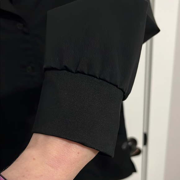 Purple Label by Healing Hands - Women's Black scrub jacket, size M - Picture 3 of 8